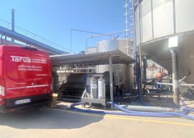 Pulizia vasche industriali pulizia lagune senza svuotamento