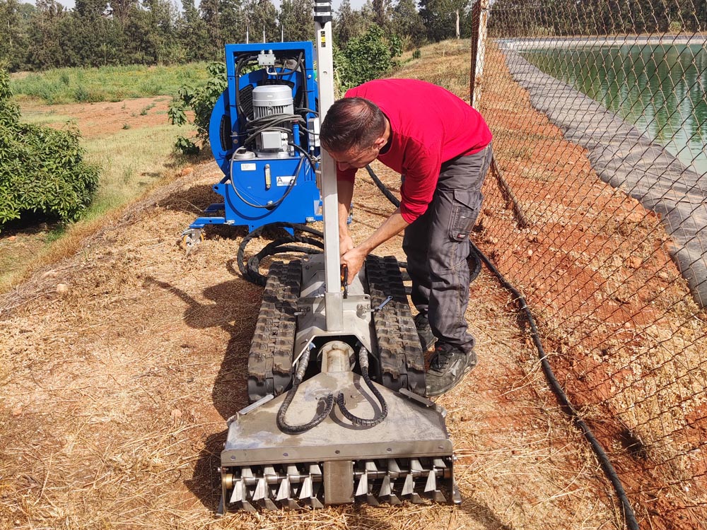 pulizia-lago-artificiale-per-irrigazione-Idee e Prodotti